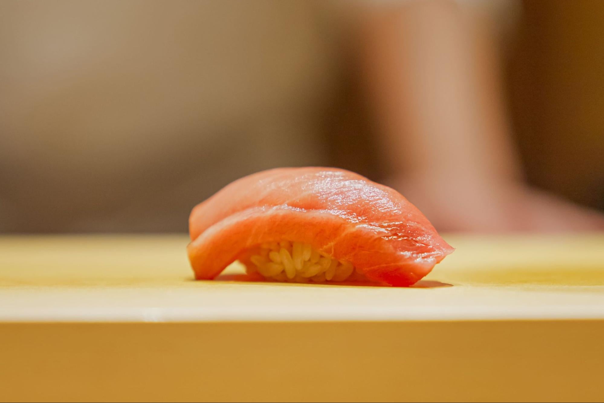 職人泣かせ」の組み合わせ、寿司と極幻- 寿司 健 - – MINAKI